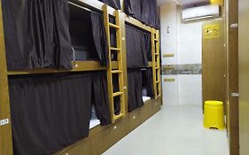 Super Dormitory Ac Deluxe Hostel Mumbai India